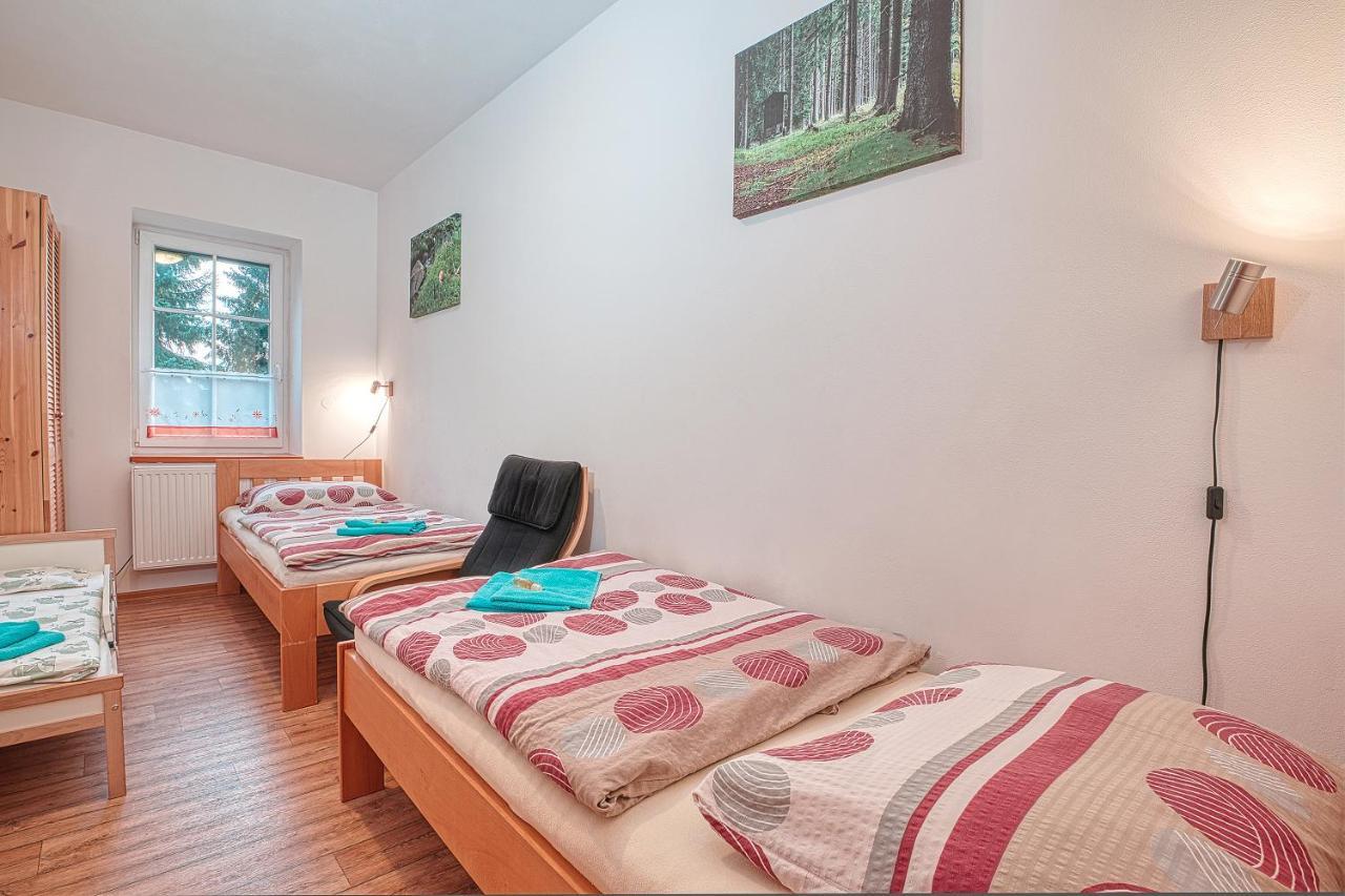 Apartments White - Hill แชร์นีดุล ภายนอก รูปภาพ